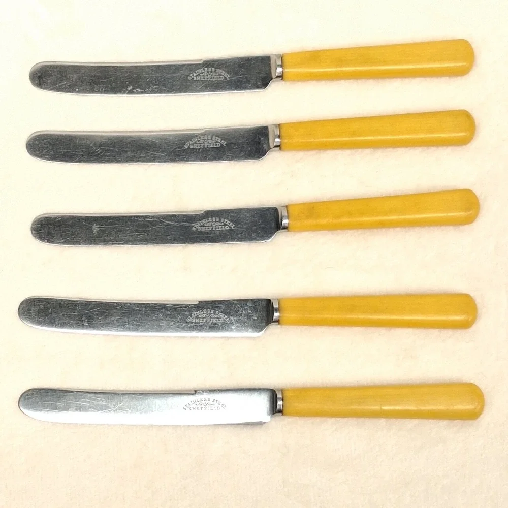 Vintage Sheffield Stainless Butter Knives Butterscotch Yellow Set of Five (1)